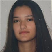 Estudiante universitaria con el DELF B2 certificado ofrece clases particulares de francés